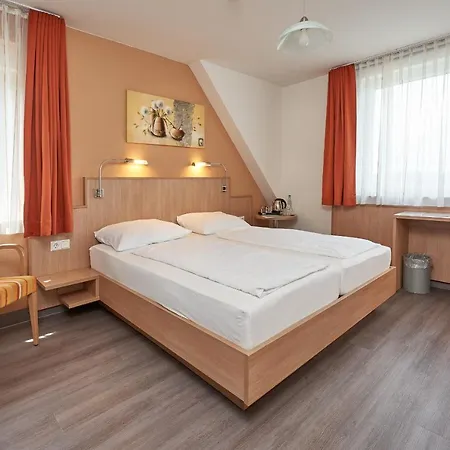 Hotell Touristik 3*
